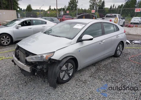 2017 Hyundai Ioniq Hybrid Blue z USA, uszkodzony, nr VIN KMHC65LC7HU022012